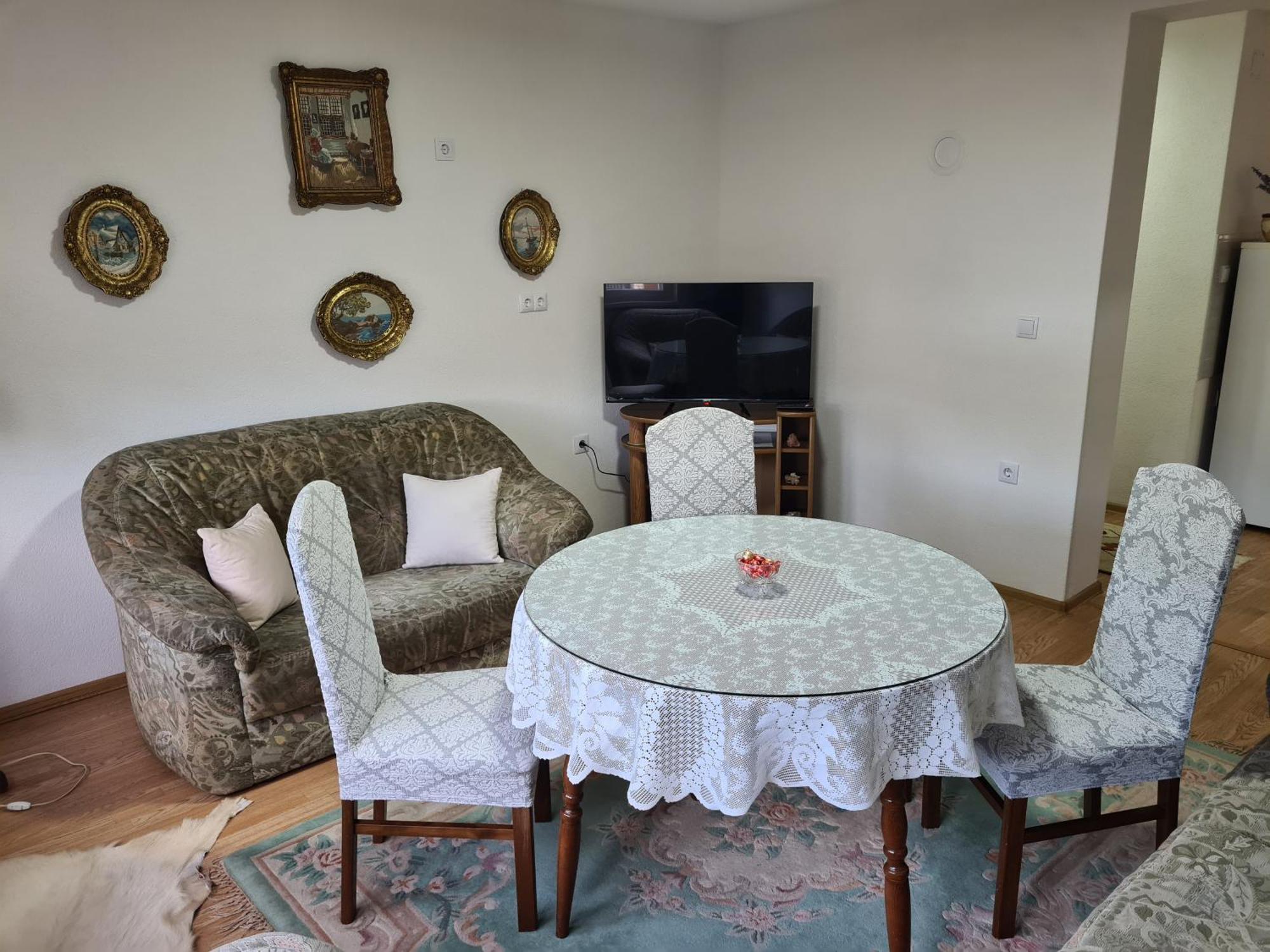 Apartmani Podvisoki 维索科 外观 照片